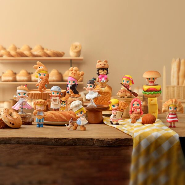 MOLLY Carb-Lover Series Figures - Image 3